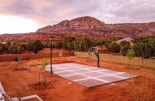 Apple Valley House | Renovated Home to Explore Zion and Southern Utah