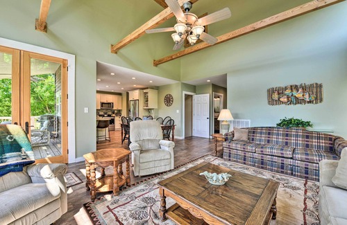 Butler House | Renovated Home w/Private Dock on Watauga Lake