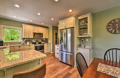 Butler House | Renovated Home w/Private Dock on Watauga Lake