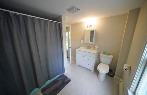 Saugerties House | Renovated home with spa access Steps from Cantine Field/HITS