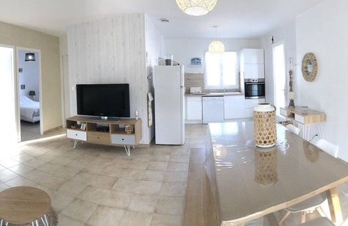 La Bree-les-Bains House | Renovated house, 300m from the beach, with a boule court