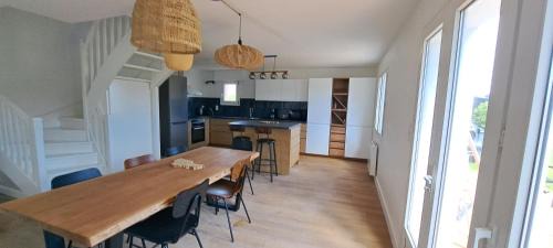 Le Palais House | Renovated house 3 bedrooms, sleeps 9