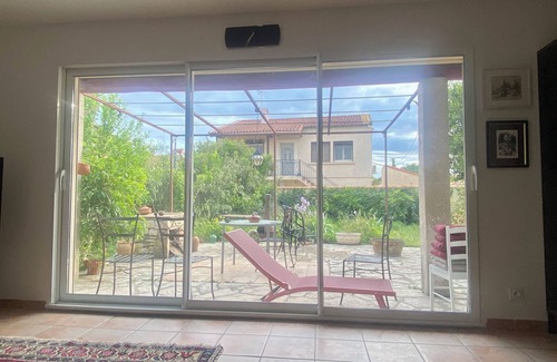 Istres House | Renovated house, elegant and central
