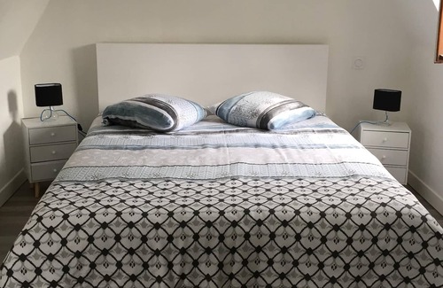 Turenne House | Renovated House in idyllic settings
