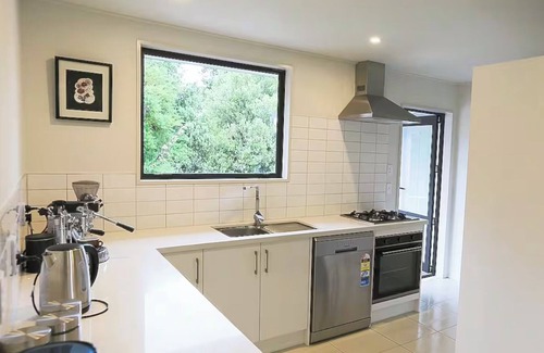 Hanmer Springs House | Renovated House Stunning Mountain Views