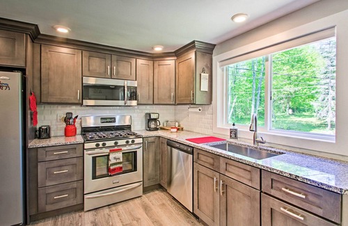 Bethlehem House | Renovated Hub w/Direct Access to Snowmobile Trail