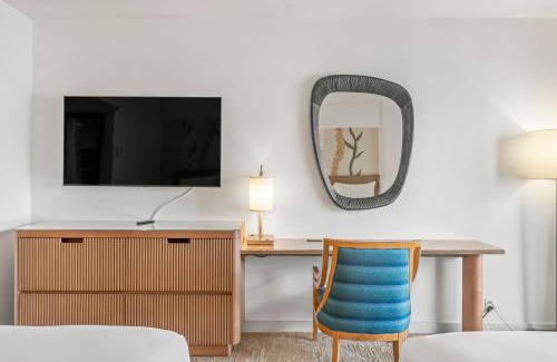 Ala Moana House | Renovated Incredible Views Ala Moana 2211