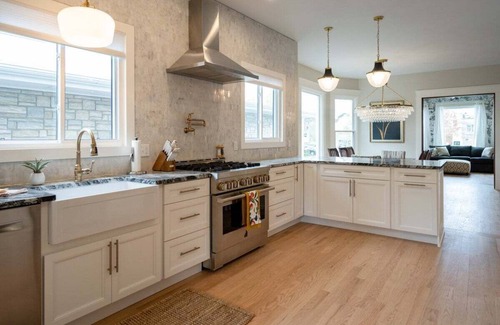 Grand Haven House | Renovated luxury home in Downtown Grand Haven