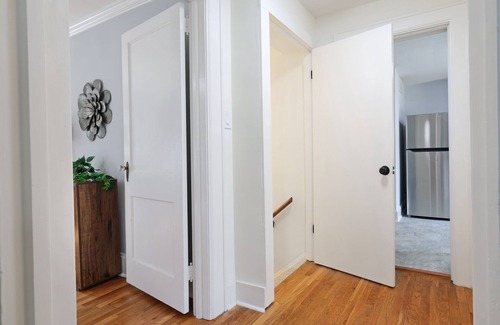 Durham House | *Renovated* Modern 2BR Near Duke/Downtown/Hospital