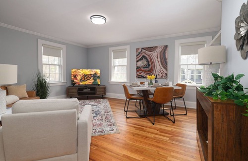 Durham House | *Renovated* Modern 2BR Near Duke/Downtown/Hospital