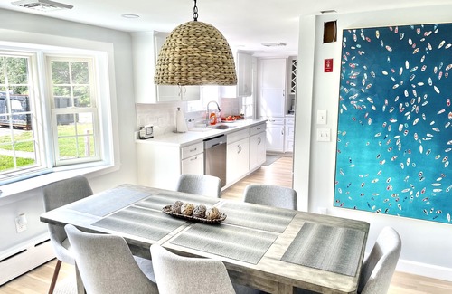 South Chatham House | Renovated, modern Chatham beach house with lots of cozy charm