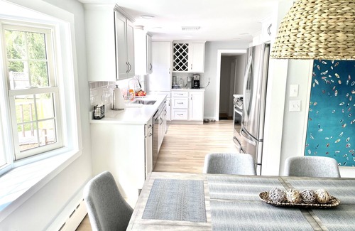 South Chatham House | Renovated, modern Chatham beach house with lots of cozy charm
