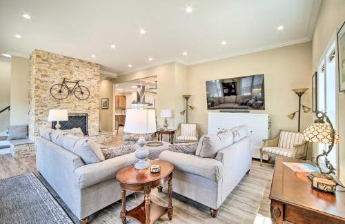 North Bend House | Renovated North Bend Cottage Near Eateries!