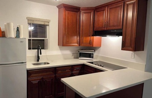 Home Gardens Apartment | Renovated Private Studio/Suite w/Kitchenette Bathroom (Abv Grg)