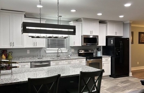 Hopewell House | Renovated ranch home, 1850 sf-15 mins to Whacker -25 mins to Chattanooga Airport