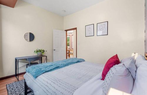 Atlantic City House | Renovated Ranch Style 6BR 4BA Duplex Beach House