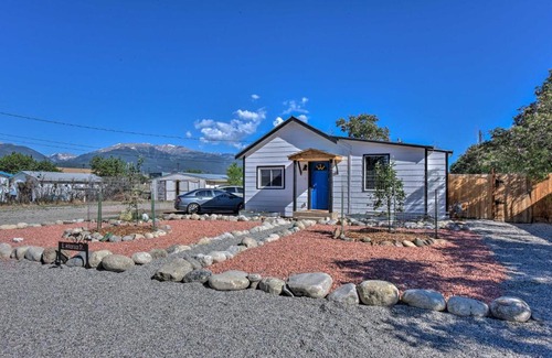 Buena Vista House | Renovated Rocky Mountain Cottage Walk to Main St!