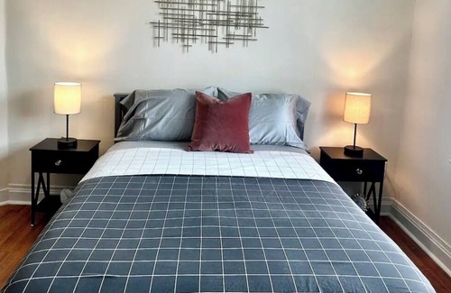 Getty Square Apartment | Renovated, spacious and well designed room. An hour from Grand Central, NYC