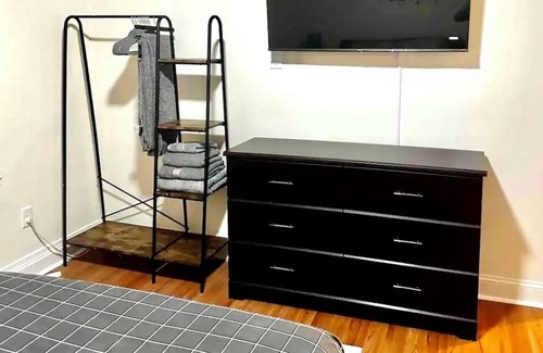 Getty Square Apartment | Renovated, spacious and well designed room. An hour from Grand Central, NYC