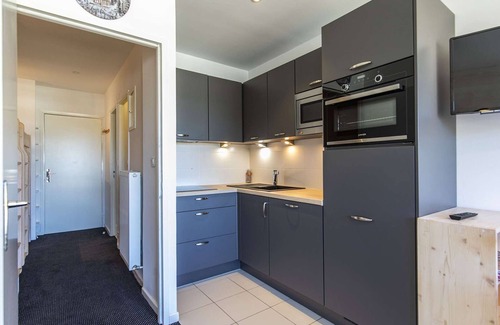 Eaux-Bonnes Apartment | Renovated studio for 6, near slopes, terraces, equipped kitchenette