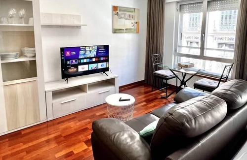 Palacio Apartment | Renovated studio. Smart TV, WIFI