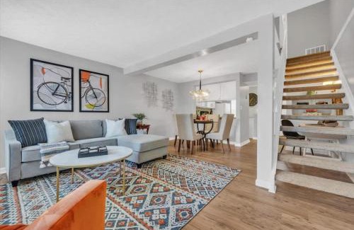Decatur House | Renovated townhome on bike path includes bikes