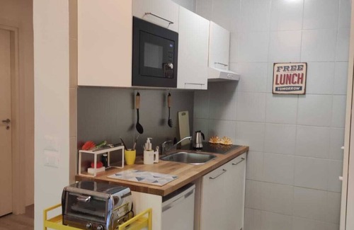 Punta Ala Apartment | Renovated two-room apartment with large outdoor courtyard - tourist port area - Boboli