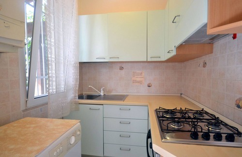 Lido delle Nazioni House | Renovated vertical cottage with garden, patio and BBQ convenient to the sea