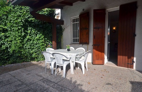 Lido delle Nazioni House | Renovated vertical cottage with garden, patio and BBQ convenient to the sea