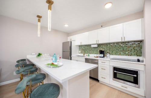 Waikiki Apartment | Renovated Waikiki Suite, Walk to Beach and Parking