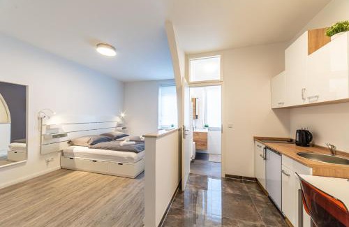 Mitte Apartment | Renoviert und Modern