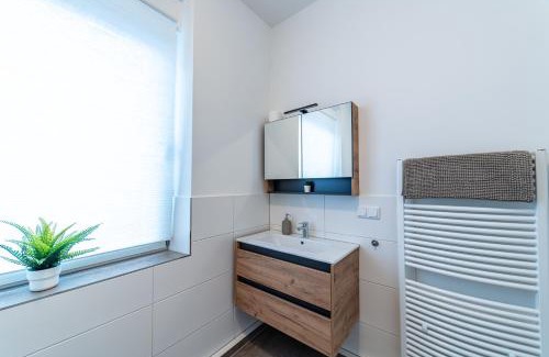 Mitte Apartment | Renoviert und Modern