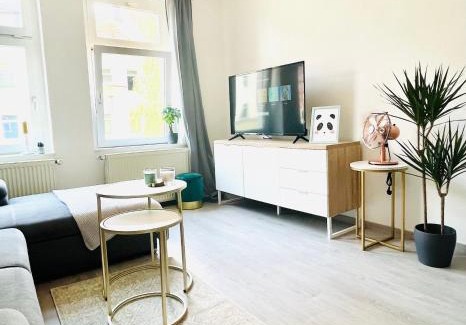 Andreasvorstadt Apartment | Renoviertes Apartment in zentraler Lage - WLAN, Smart-TV, Küche, Balkon und Queensize-Bett für 4 Gäste