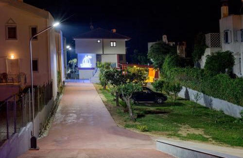 Nea Iraklitsa House | Rent House Karavi