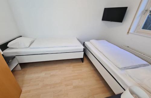 Neustetten Apartment | Rent House - Work and Sleep in Neustetten - Ideal für Teams und Monteure bis 4 Personen - Ganze Wohnung - ruhig und kühl im Sommer - eigener Garten mit Grill - easy Check-In - weitere Unterkünfte Vorhanden