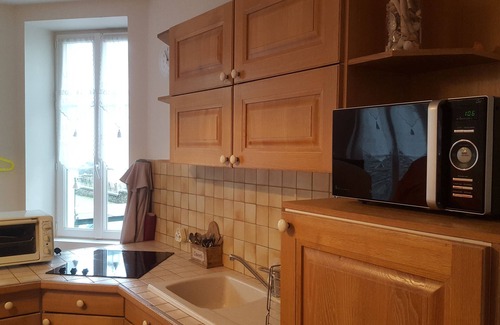 Pornic Apartment | rent in a former boarding house near the port and the sea