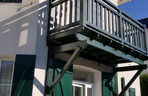Pornic Apartment | rent in a former boarding house near the port and the sea