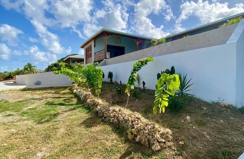 Grand-Bourg House | Rent luxury villa with sea view, 4 bedrooms, sleeps 8-Marie Galante