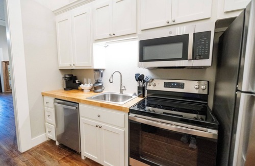 Laurel Hotel | Rent the Entire Boutique Hotel in Downtown Laurel