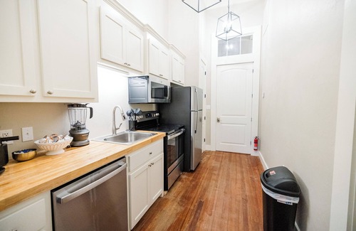 Laurel Hotel | Rent the Entire Boutique Hotel in Downtown Laurel