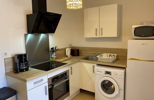 Lamalou-les-Bains Apartment | Rent very nice apartment with terrace 250 meters from the thermal baths