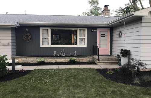 Oshkosh House | RENTAL - 4.7 miles away, newly remodeled ranch home