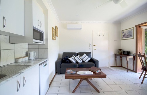Wallington Cottage | RENTAL ACCOMODATION NEAR OCEAN GROVE, BEACHES, ADVENTURE PARK, WINERIES, CAFES
