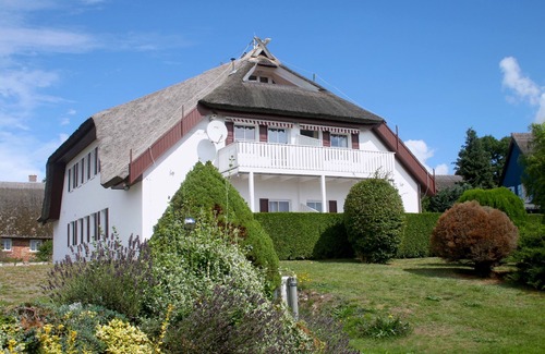 Gross Zicker Apartment | Rental-Standard-Private Bathroom-WG4