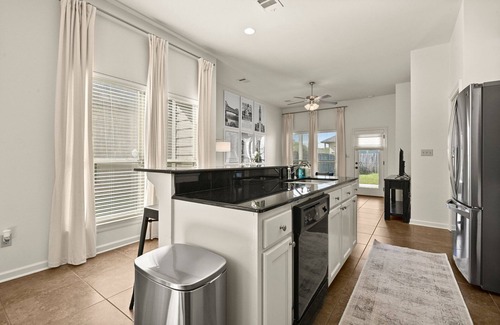 St. Gabriel House | Rental Unit 10 miles from LSUnn