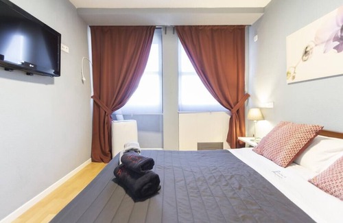 Moncloa - Arguelles Apartment | Rentalis Plaza España | Astonishing apartment next to Gran Vía