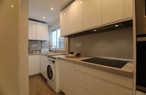 San Gil Apartment | Rentalsevilla 3 Dormitorios Junto a la Macarena