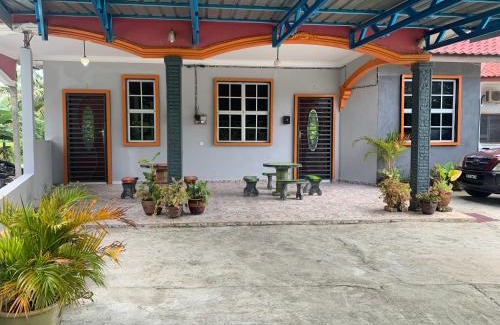 Lubok Buaya Hotel | Rerama Homestay Langkawi 5 minutes driving to Chenang Beach, kitchen, Wifi, parking, village vibes