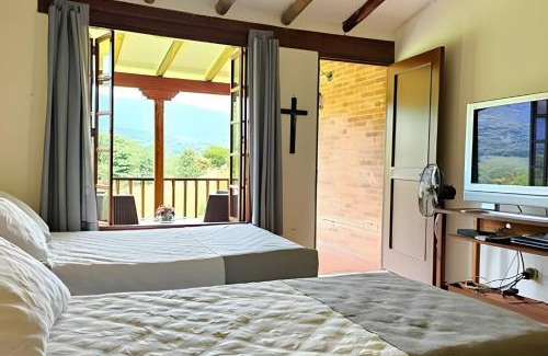 Villeta House | Reserva tu casa rodeada de naturaleza en Villeta