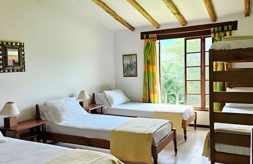 Villeta House | Reserva tu casa rodeada de naturaleza en Villeta